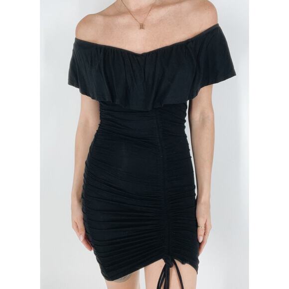 Fashion Nova Dresses & Skirts - NWT Fashion Nova Ruched Little Black Mini Dress Size Small
